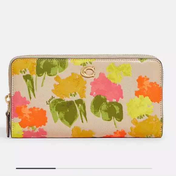 Coach Accordion Zip Wallet With Floral Print Style No. CC492 - Picture 1 of 8